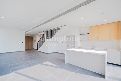 Снять в аренду таунхаус в Arabian Ranches 3, Дубай: 4 спальни, 300.00979984м², № 90076 - фото 2