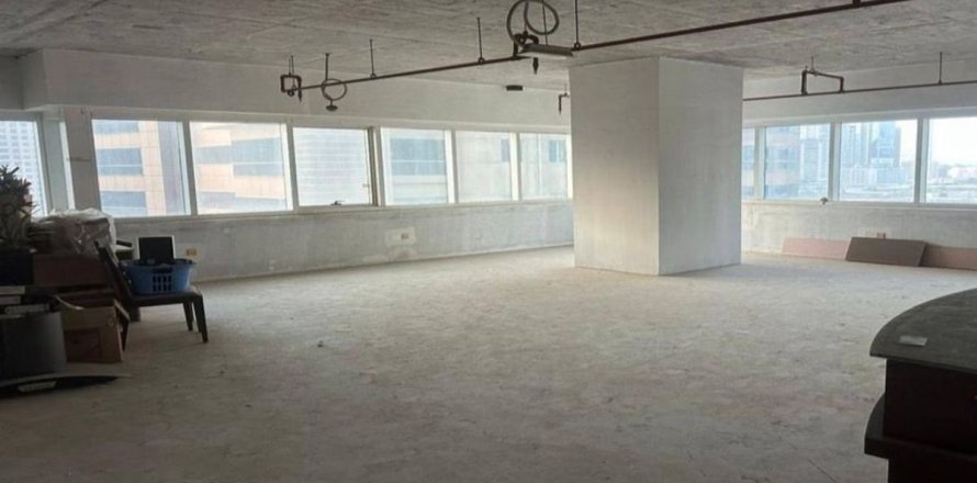 Oficina en Dubai, 118.5 m², № 92113