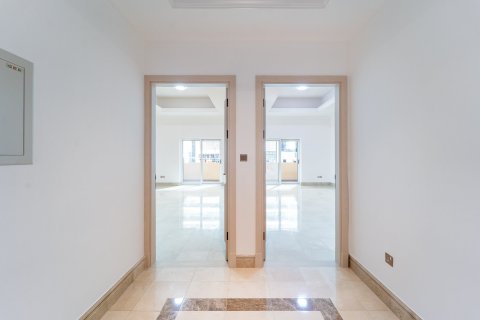 Купить таунхаус в Пальме Джумейре, Дубай: 3 спальни, 456м², № 103269 - фото 23