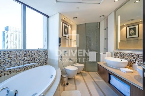 Apartment in Downtown Dubai (Downtown Burj Dubai), Dubai 2 bedrooms, 171.59 sq.m. № 127802 - photo 15