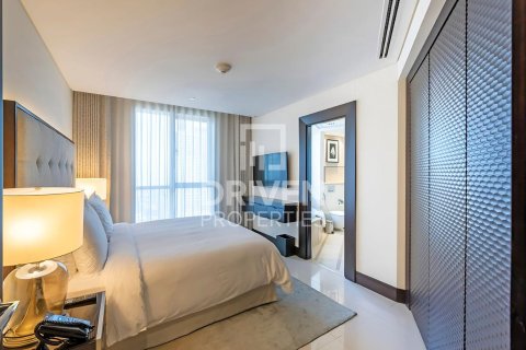 Apartment in Downtown Dubai (Downtown Burj Dubai), Dubai 2 bedrooms, 171.59 sq.m. № 127802 - photo 7