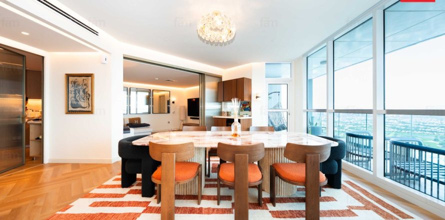 Квартира в Дубай Марине, Дубай, 3 спальни, 276.8м², № 112812