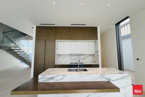 Villa en Dubai, 4 dormitorios, 416.3 m², № 77699 - foto 5