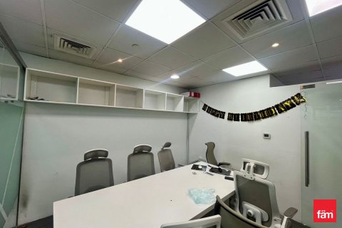 Oficina en Business Bay, Dubai, 77 m², № 77700 - foto 8