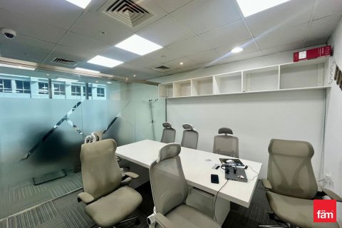 Oficina en Business Bay, Dubai, 77 m², № 77700 - foto 7