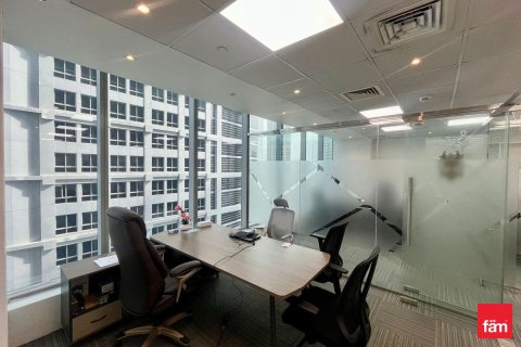 Oficina en Business Bay, Dubai, 77 m², № 77700 - foto 6