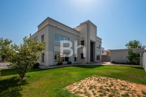 Villa à Al Barsha, Dubai, 6 chambres, 1394 m², № 23466 - photo 1