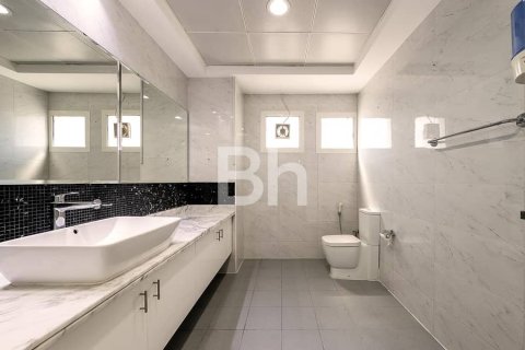 Villa à Al Barsha, Dubai, 6 chambres, 1394 m², № 23466 - photo 2