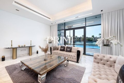 Villa en Palm Jumeirah, Dubai, 8 dormitorios, 883 m², № 21766 - foto 12