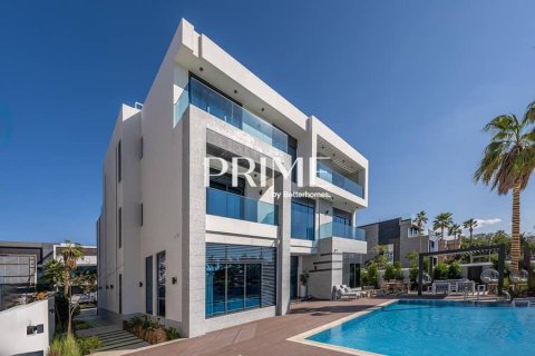Villa en Palm Jumeirah, Dubai, 8 dormitorios, 883 m², № 21766 - foto 1