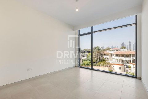 Apartment in Al Wasl, Dubai 2 bedrooms, 125.42 sq.m. № 135378 - photo 5