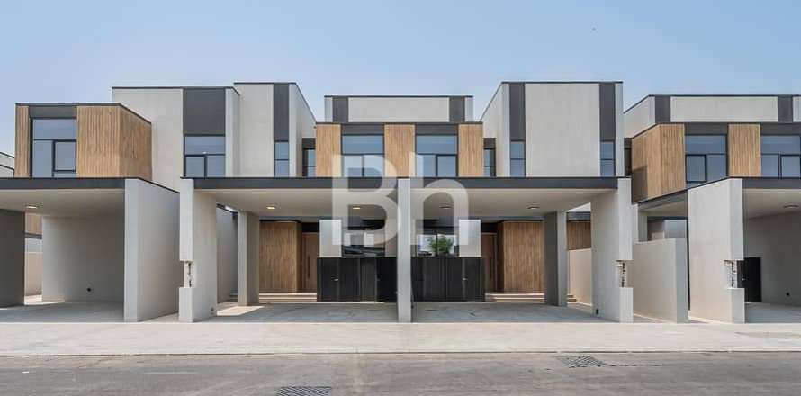 Adosado en Mudon, Dubai, 3 dormitorios, 218 m², № 57705