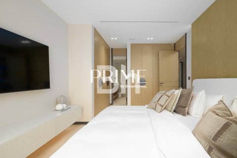 Villa in Jumeirah Islands, Dubai 5 bedrooms, 1056 sq.m. № 57708 - photo 6