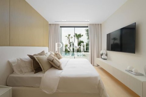 Villa in Jumeirah Islands, Dubai 5 bedrooms, 1056 sq.m. № 57708 - photo 8