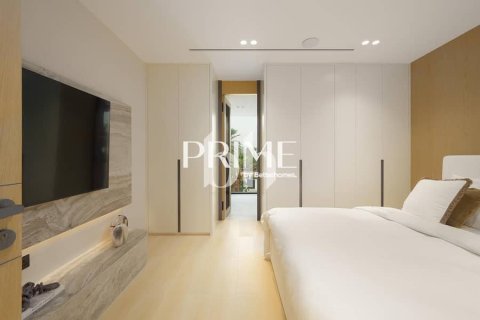 Villa in Jumeirah Islands, Dubai 5 bedrooms, 1056 sq.m. № 57708 - photo 14