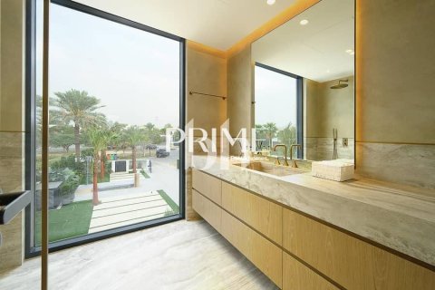 Villa in Jumeirah Islands, Dubai 5 bedrooms, 1056 sq.m. № 57708 - photo 15