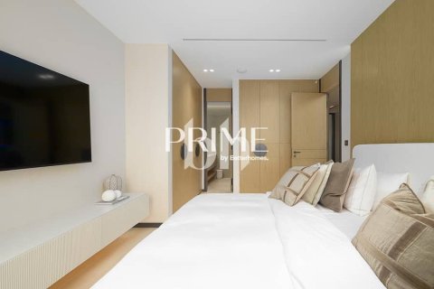 Villa in Jumeirah Islands, Dubai 5 bedrooms, 1056 sq.m. № 57708 - photo 17