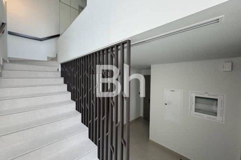 Villa in Tilal Al Ghaf, Dubai 3 bedrooms, 146 sq.m. № 57704 - photo 4