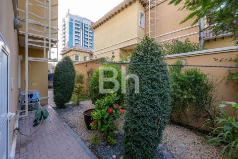فيلا في Dubai Sports City, دبي 3 غرف نوم, 271 م² رقم 22095 - صورة 6