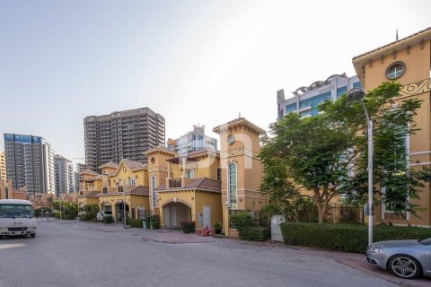 فيلا في Dubai Sports City, دبي 3 غرف نوم, 271 م² رقم 22095 - صورة 15