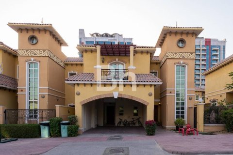 فيلا في Dubai Sports City, دبي 3 غرف نوم, 271 م² رقم 22095 - صورة 7