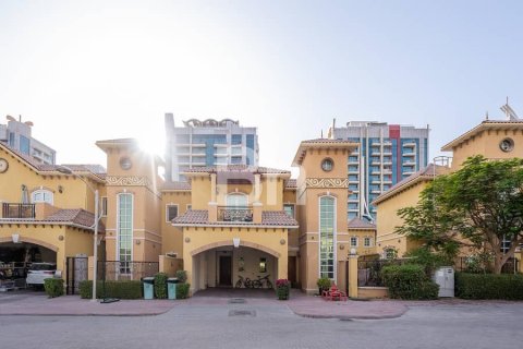 فيلا في Dubai Sports City, دبي 3 غرف نوم, 271 م² رقم 22095 - صورة 9