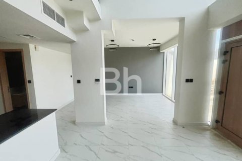 Снять в аренду таунхаус в Dubai Land, Дубай: 2 спальни, 104м², № 22100 - фото 3