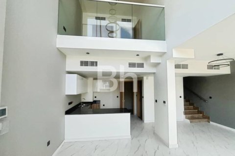 Снять в аренду таунхаус в Dubai Land, Дубай: 2 спальни, 104м², № 22100 - фото 1