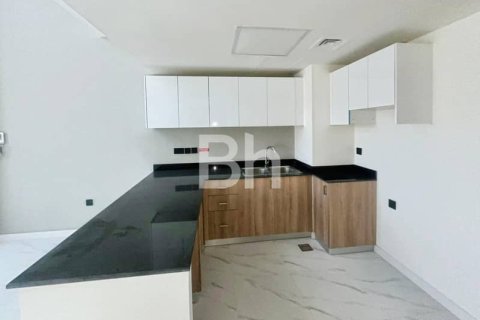 Снять в аренду таунхаус в Dubai Land, Дубай: 2 спальни, 104м², № 22100 - фото 4