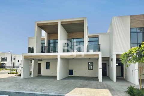 Снять в аренду таунхаус в Arabian Ranches 3, Дубай: 3 спальни, 167м², № 23318 - фото 1