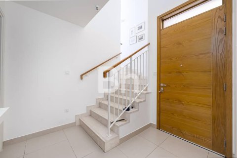 Townhouse in Dubai Hills Estate, Dubai 4 bedrooms, 229 sq.m. № 23316 - photo 4