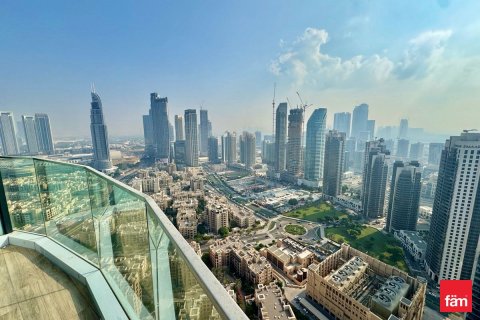 Apartment in Downtown Dubai (Downtown Burj Dubai), Dubai 3 bedrooms, 188.4 sq.m. № 71889 - photo 12