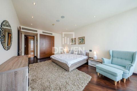 Apartment in Downtown Dubai (Downtown Burj Dubai), Dubai 2 bedrooms, 159.33 sq.m. № 125215 - photo 12