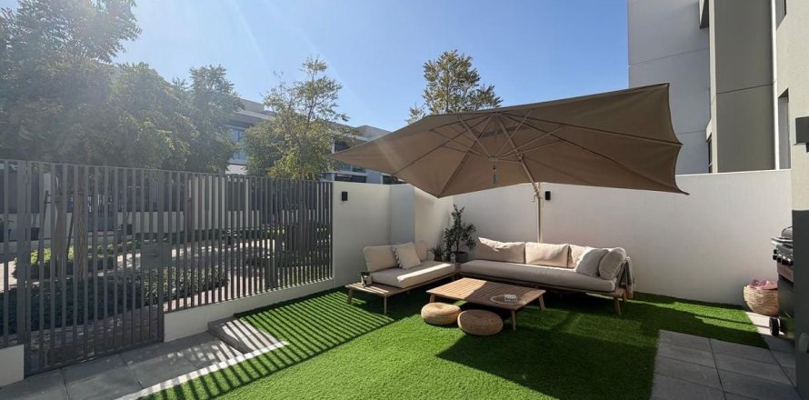 Villa in Dubai 3 bedrooms, 188.1 sq.m. № 111415