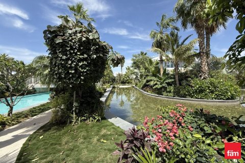 Villa in Al Barari, Dubai 4 bedrooms, 220 sq.m. № 111424 - photo 4