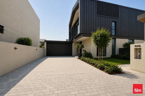 Villa in Dubai 5 bedrooms, 777.9 sq.m. № 114058 - photo 6