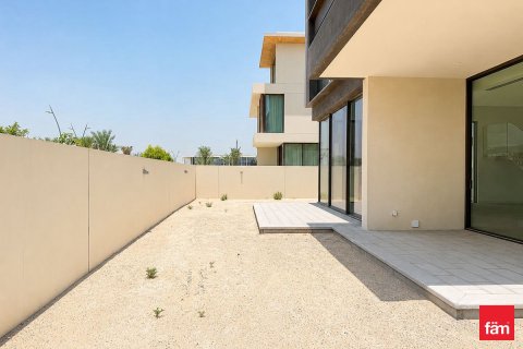 Villa in Dubai 5 bedrooms, 777.9 sq.m. № 114058 - photo 8