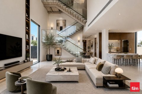 Villa in Dubai 5 bedrooms, 777.9 sq.m. № 114058 - photo 11