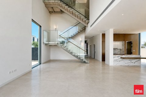 Villa in Dubai 5 bedrooms, 777.9 sq.m. № 114058 - photo 12