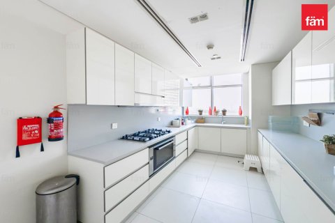 Apartment in Downtown Dubai (Downtown Burj Dubai), Dubai 2 bedrooms, 151.2 sq.m. № 47946 - photo 4
