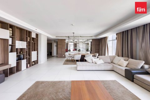 Apartment in Downtown Dubai (Downtown Burj Dubai), Dubai 2 bedrooms, 151.2 sq.m. № 47946 - photo 5