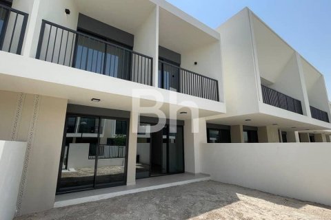 Maison de ville à Town Square, Dubai, 3 chambres, 190 m², № 21927 - photo 1