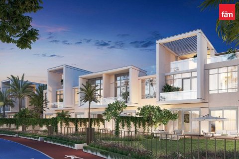 Villa in Dubai 6 bedrooms, 1086.4 sq.m. № 124379 - photo 9