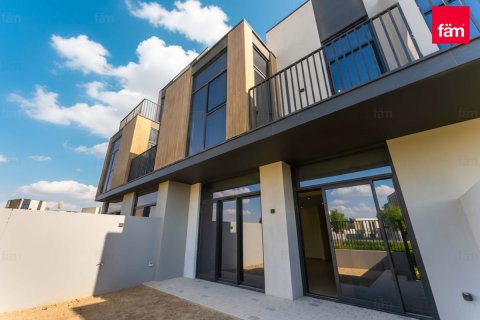 فيلا في دبي 3 غرف نوم, 168 م² رقم 70387 - صورة 2