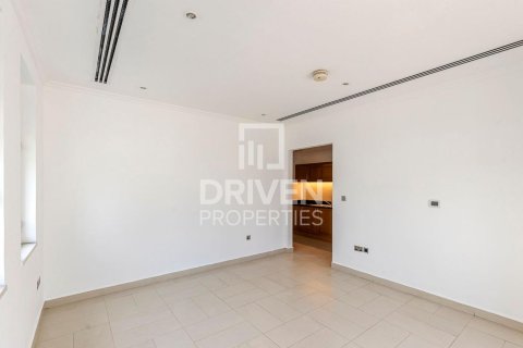 Villa en Jumeirah Park, Dubai, 4 dormitorios, 759.2 m², № 140375 - foto 17