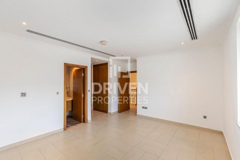 Villa en Jumeirah Park, Dubai, 4 dormitorios, 759.2 m², № 140375 - foto 12