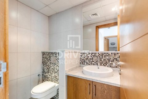Villa en Jumeirah Park, Dubai, 4 dormitorios, 759.2 m², № 140375 - foto 25