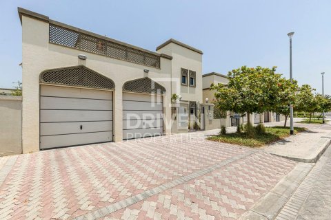 Villa en Jumeirah Park, Dubai, 4 dormitorios, 759.2 m², № 140375 - foto 29