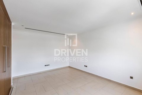 Villa en Jumeirah Park, Dubai, 4 dormitorios, 759.2 m², № 140375 - foto 15