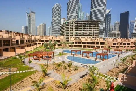 Adosado en Jumeirah Islands, Dubai, 4 dormitorios, 337 m², № 62178 - foto 13